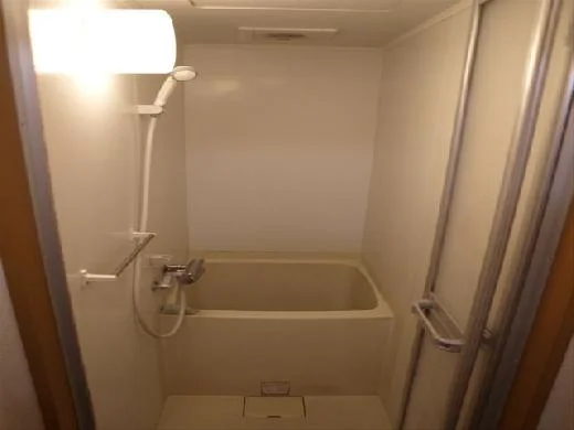 浴槽付きです。