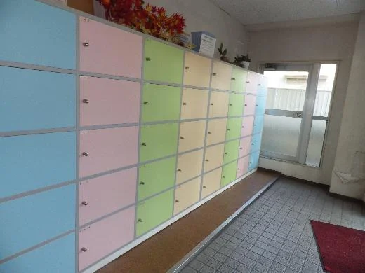パステル調の靴箱。
