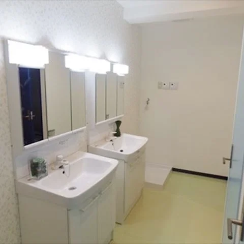 清潔感のある洗面所。