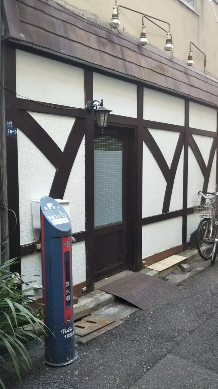 玄関、エントランス