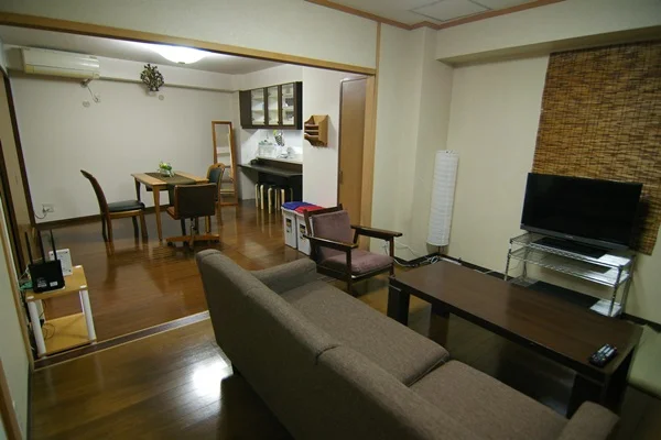 T-シェアハピ・東梅田