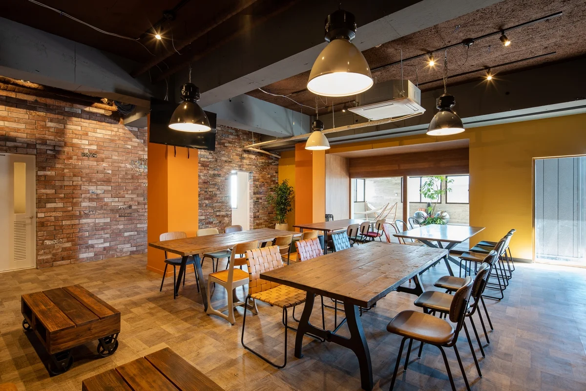 T-SHARE HOUSE 180° 柏北