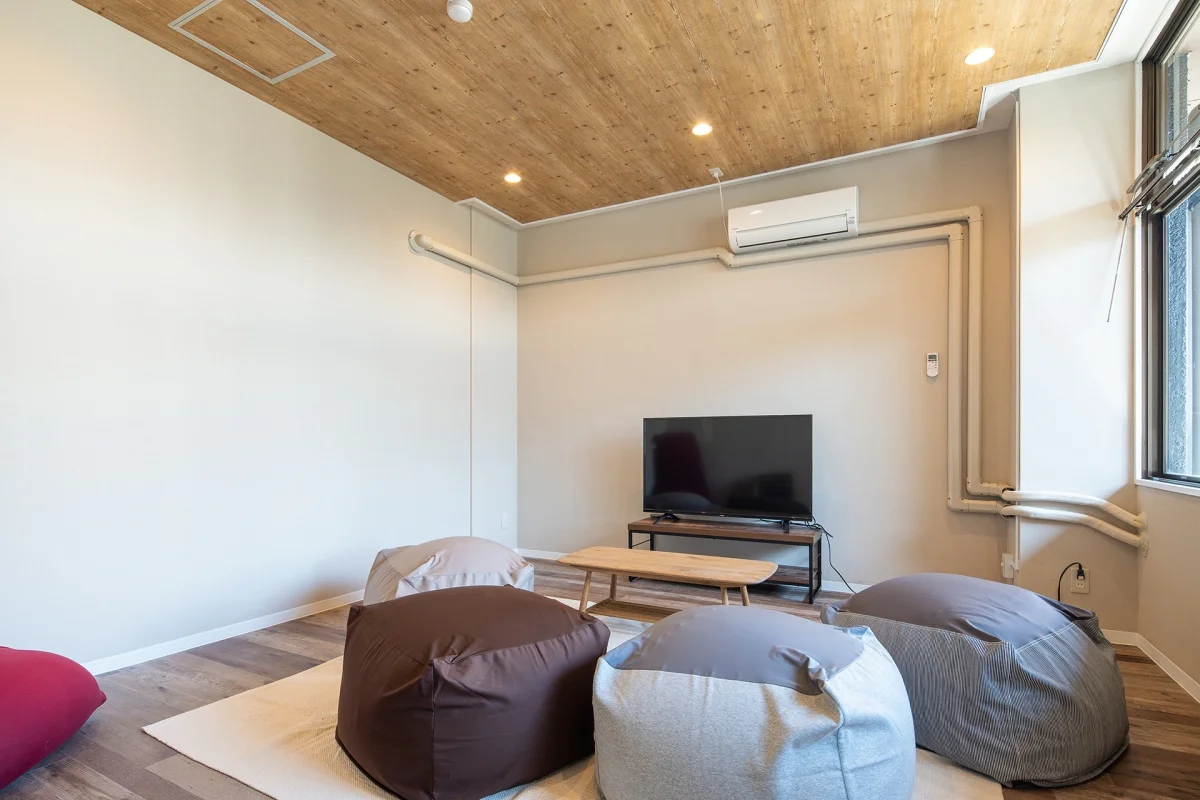 T-SHARE HOUSE 180° 柏北