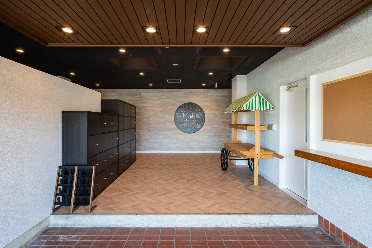 T-SHARE HOUSE 180° 柏北