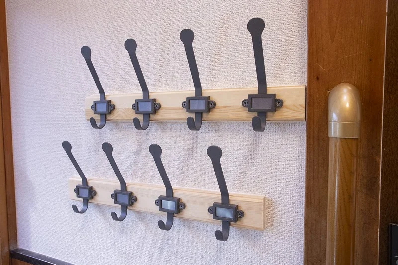 折りたたみ傘用フックも各部屋完備