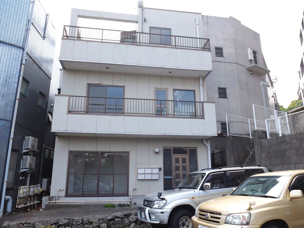 お隣のアジアン棟は全5室の戸建国際交流シェアハウスです