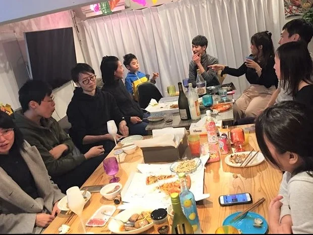1カ月の活動内容を発表しあってアドバイスしあう勉強会