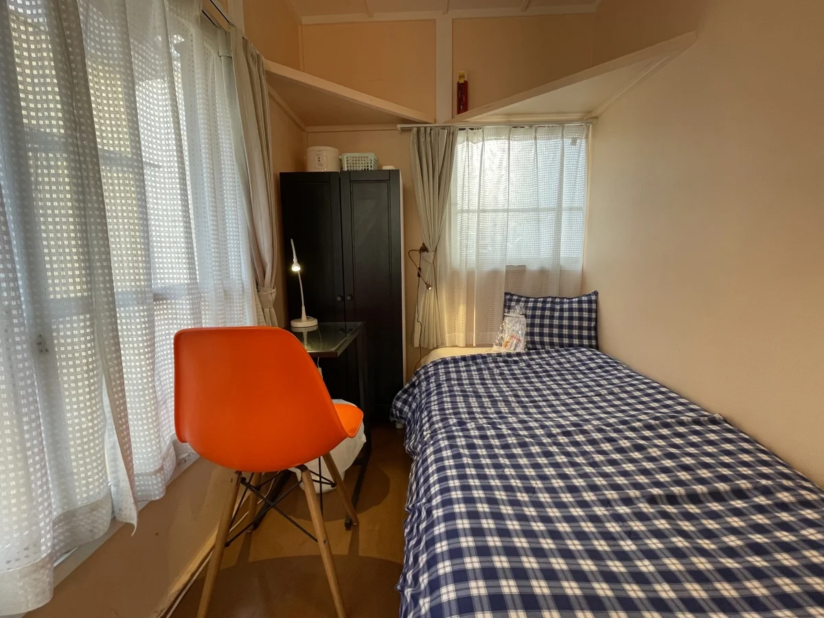 Room202