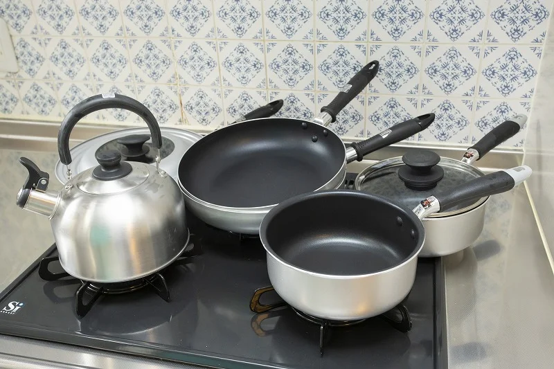 調理道具、食器完備