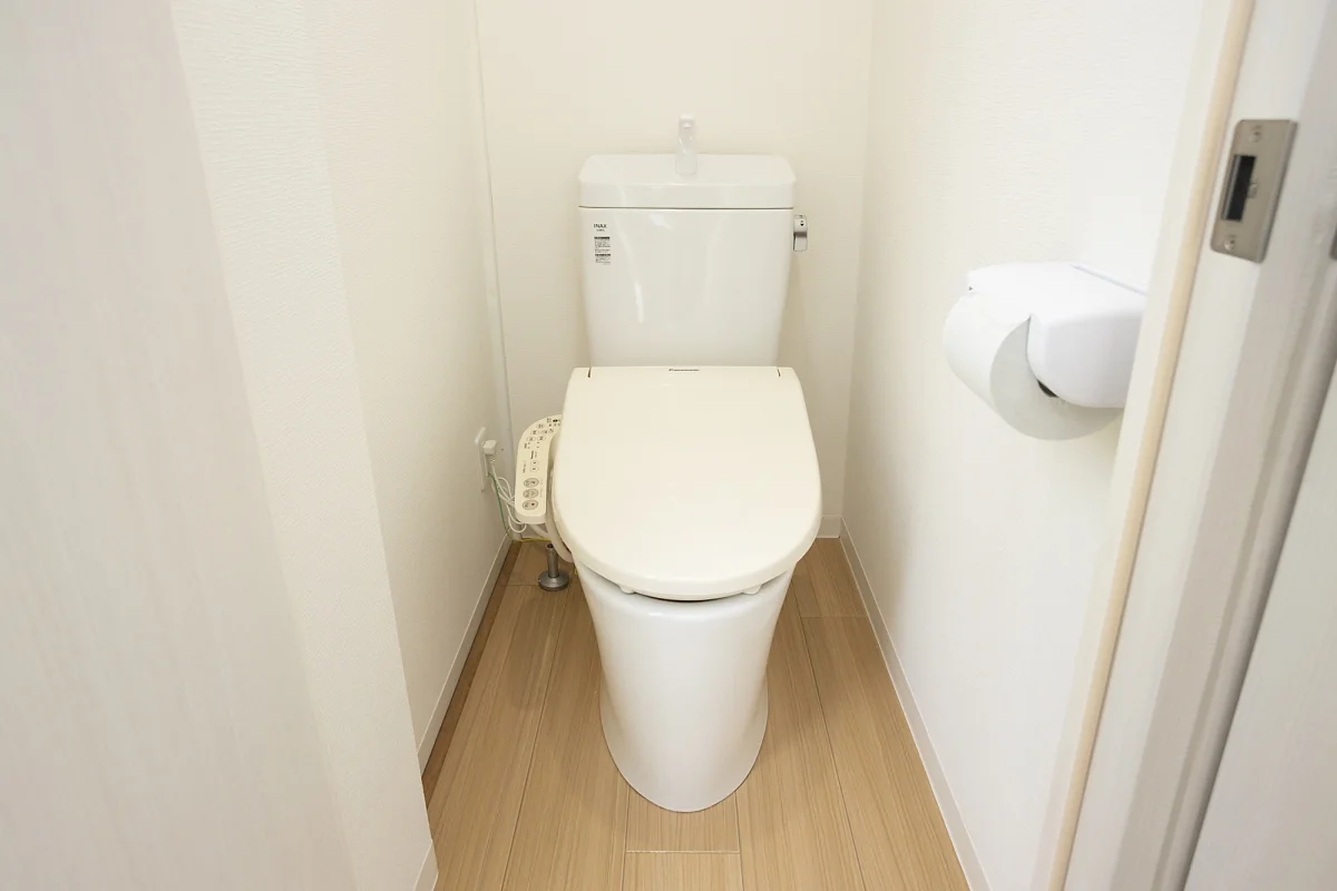 温水便座付きトイレは２つ