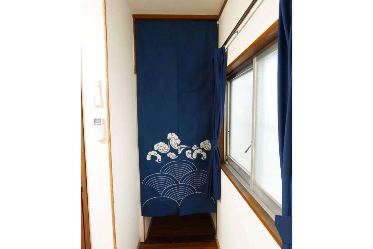 203 収納には暖簾がかかって見えない収納◎