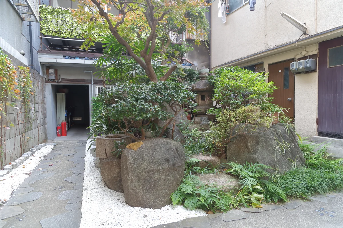 T-AZITO 上本町