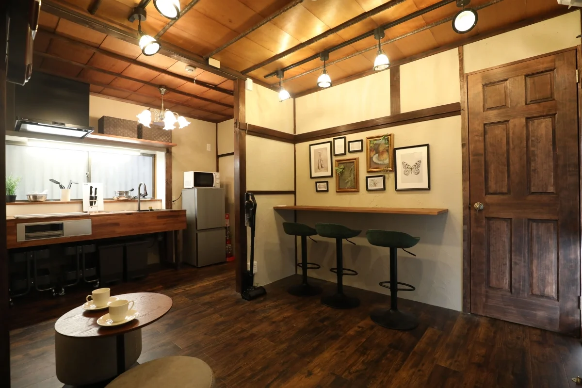 T-KURAカフェ中野新橋