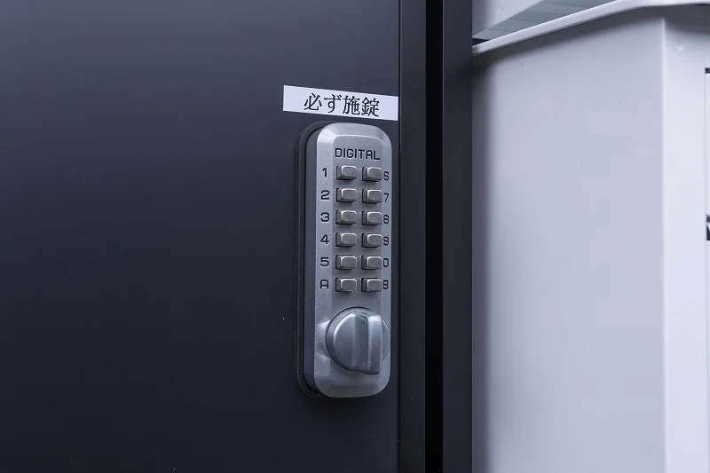 玄関はNOキー