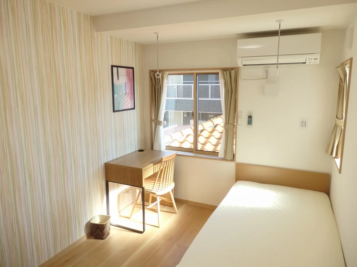 全室で有線＆埋め込み型Wi-fi環境あり