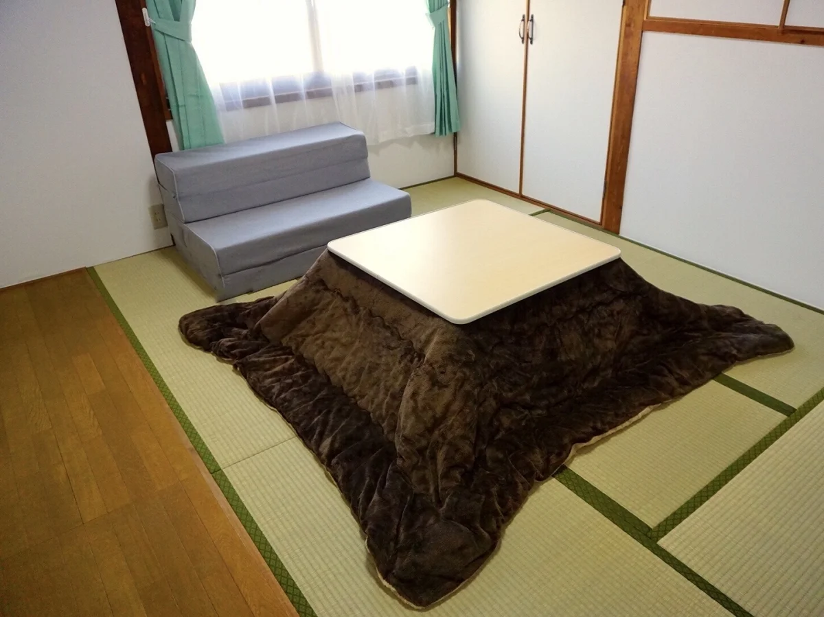 202　和室　こたつ