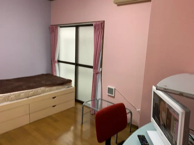 Room B 1F