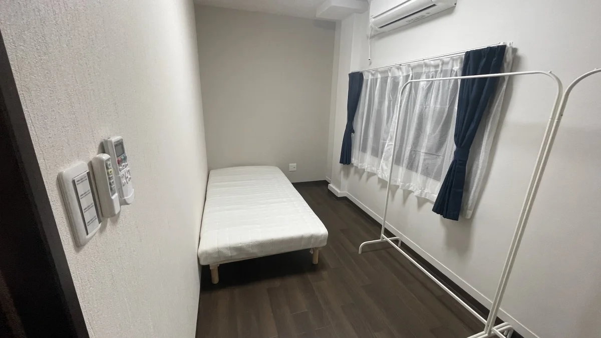 104号室
