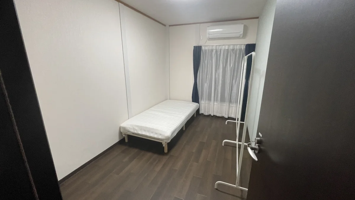 302号室